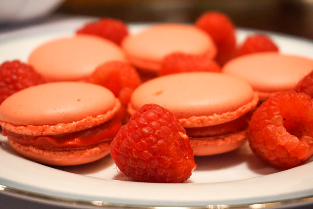 Plated raspberry macarons