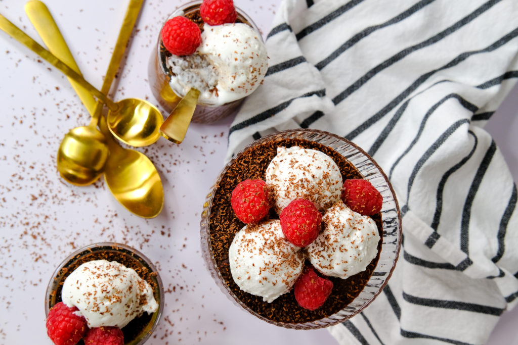 up top view of the chocolate chia seed pudding 